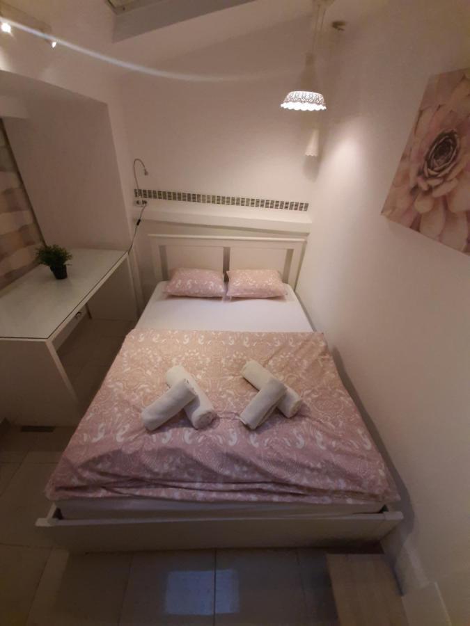 Ban Jelacic Apartment Zagabria Esterno foto