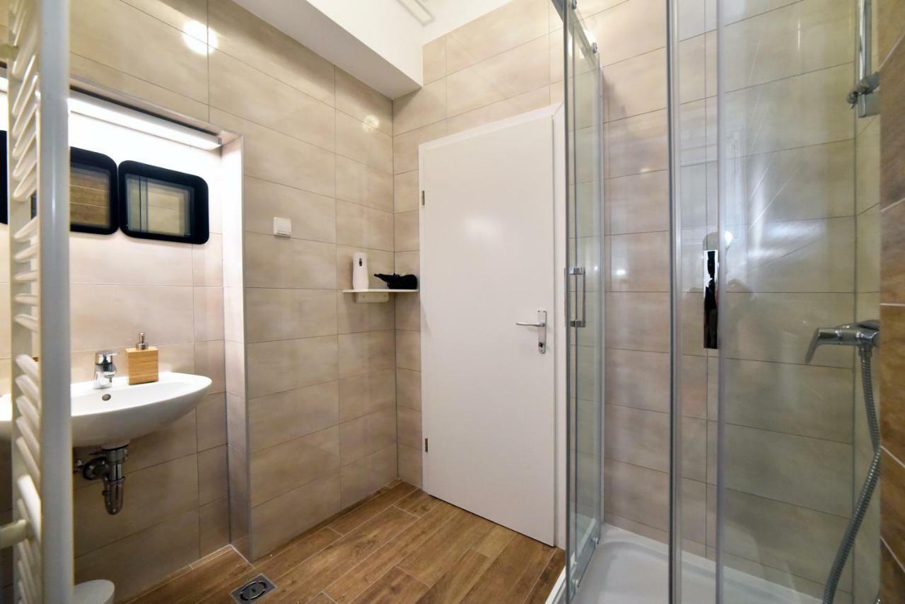 Ban Jelacic Apartment Zagabria Esterno foto