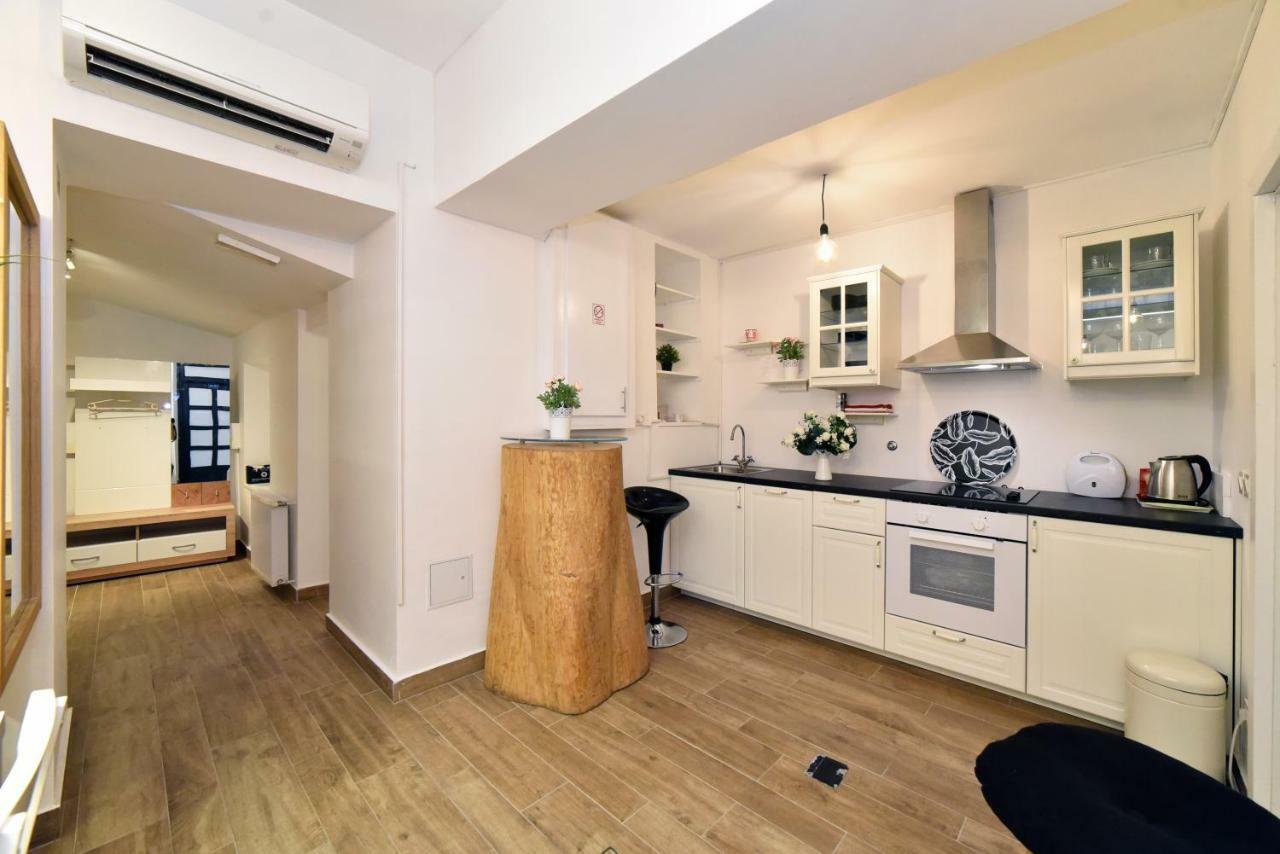 Ban Jelacic Apartment Zagabria Esterno foto