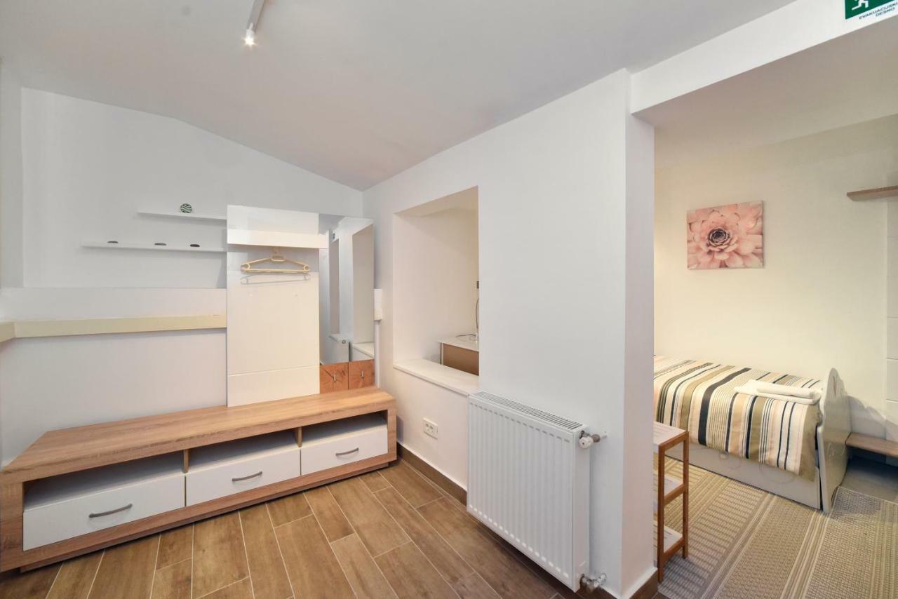 Ban Jelacic Apartment Zagabria Esterno foto